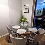 아파트 луксозен в модерна сграда -молимаркс делукс *